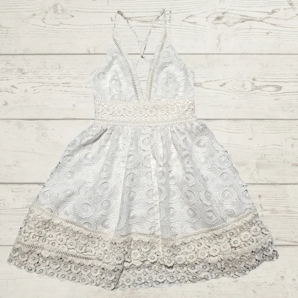 Lovers+Friends Moondance Dress in Ivory - Picture 2 of 9